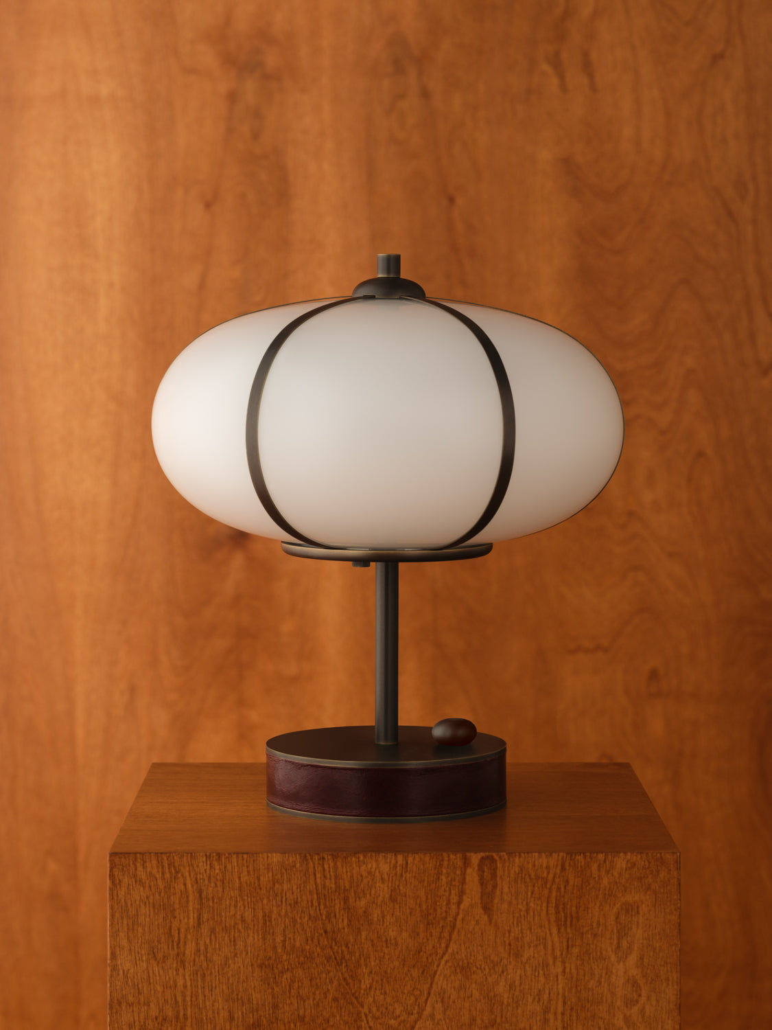 Rib Table Lamp – Ellipse