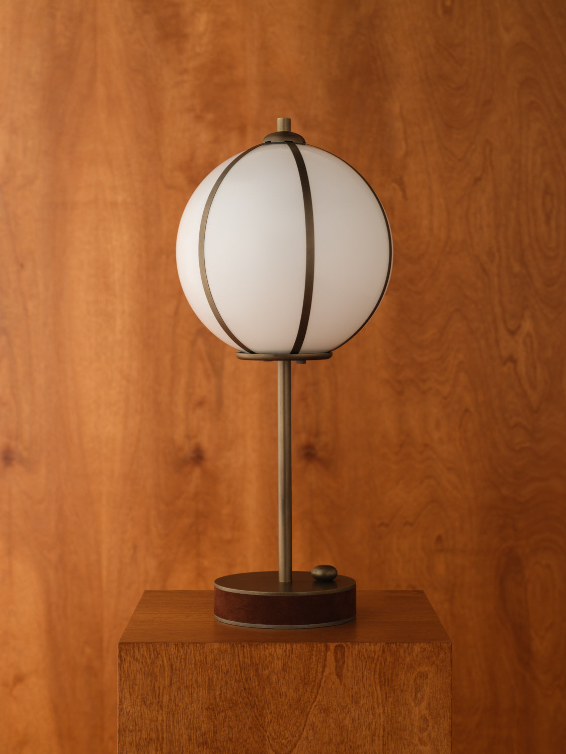 Rib Table Lamp – Sphere