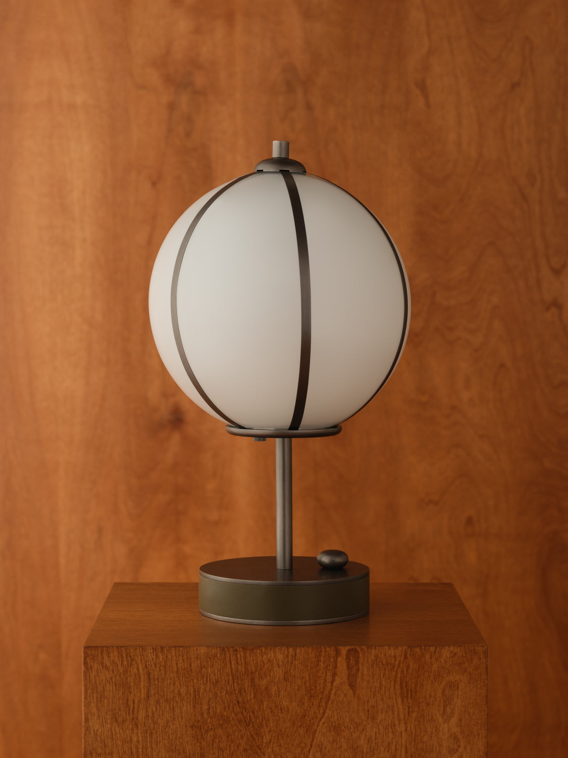 Rib Table Lamp – Sphere