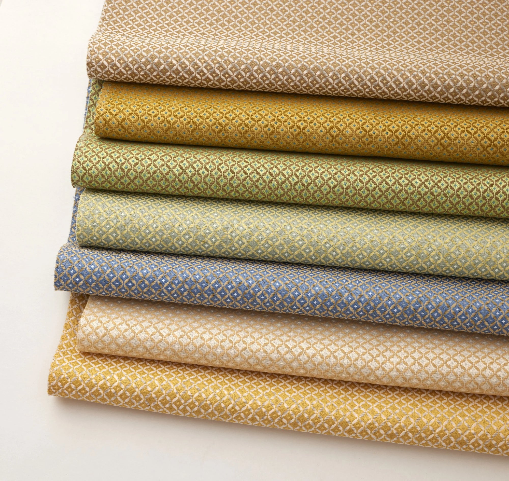 Villandry in Light Yellow