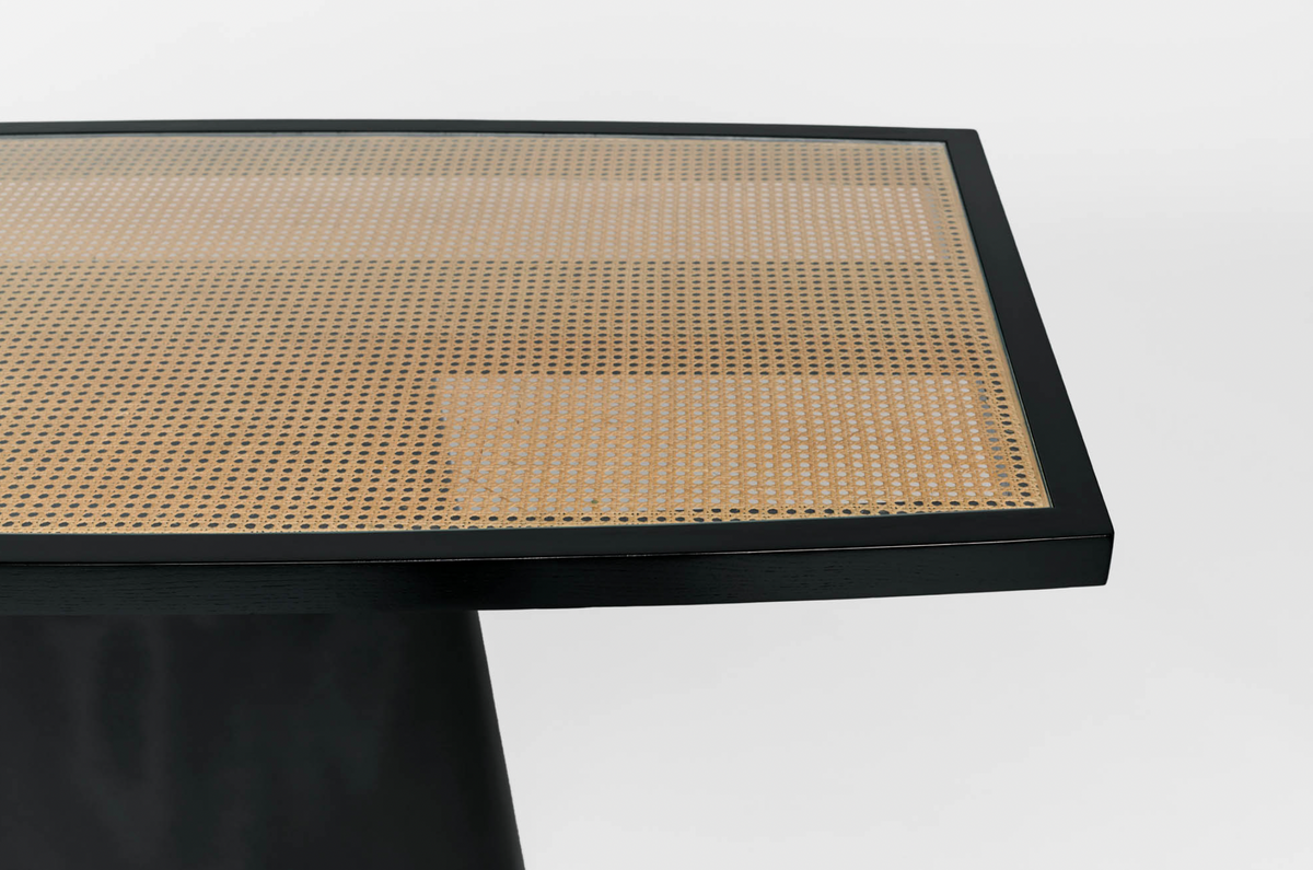 341 Table No. 341 DINING TABLE – WARECO