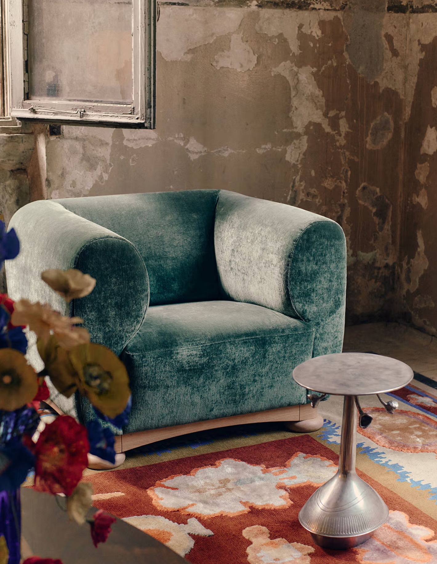 Ivo Armchair