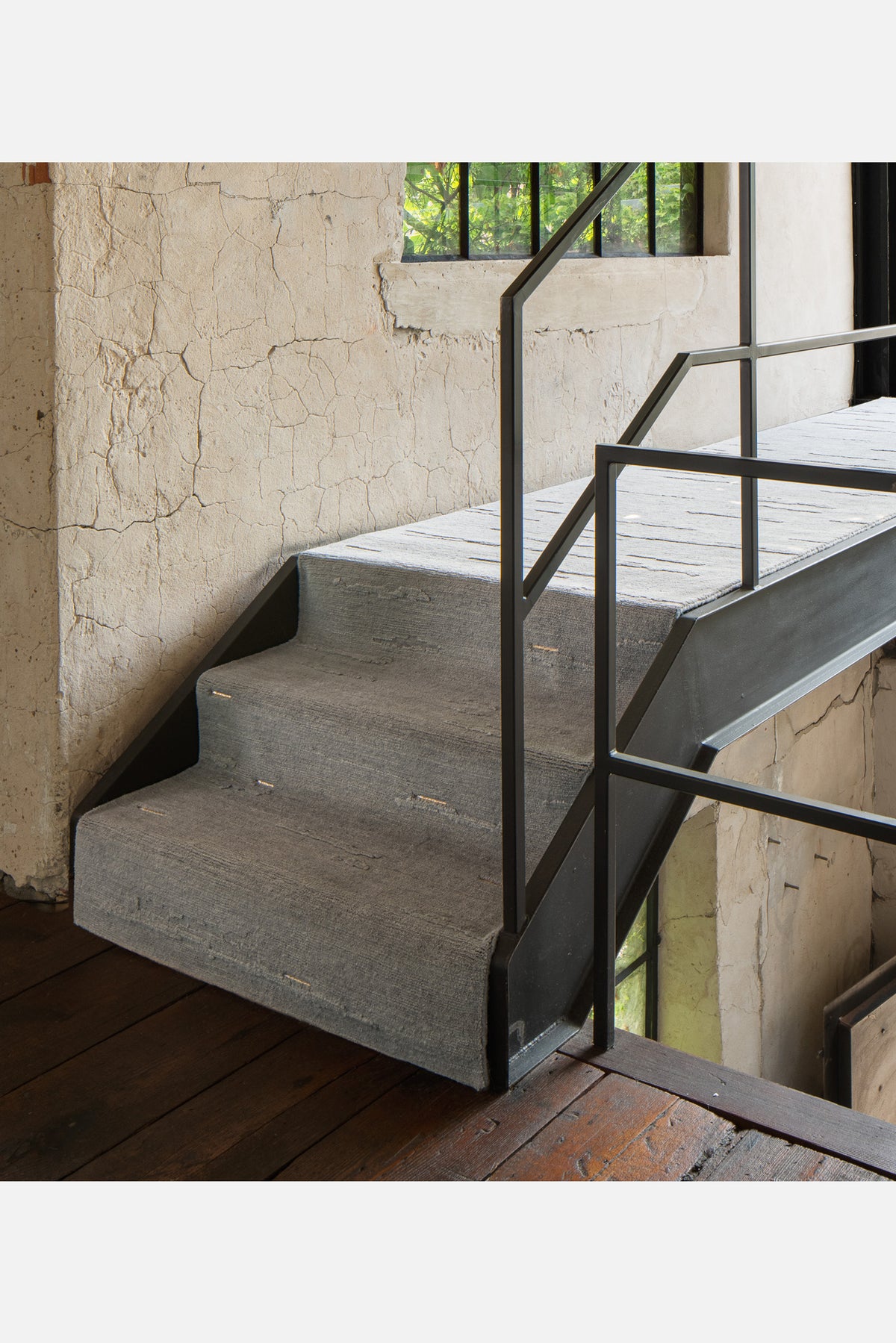 Stratus in Light Grey