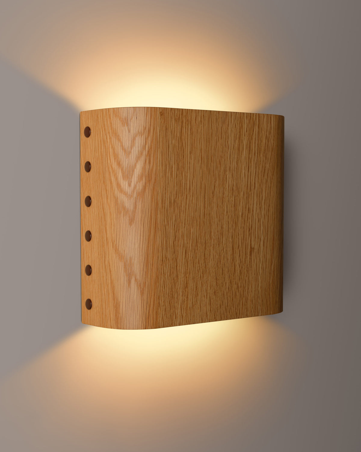 Stud Sconce – Curved 1