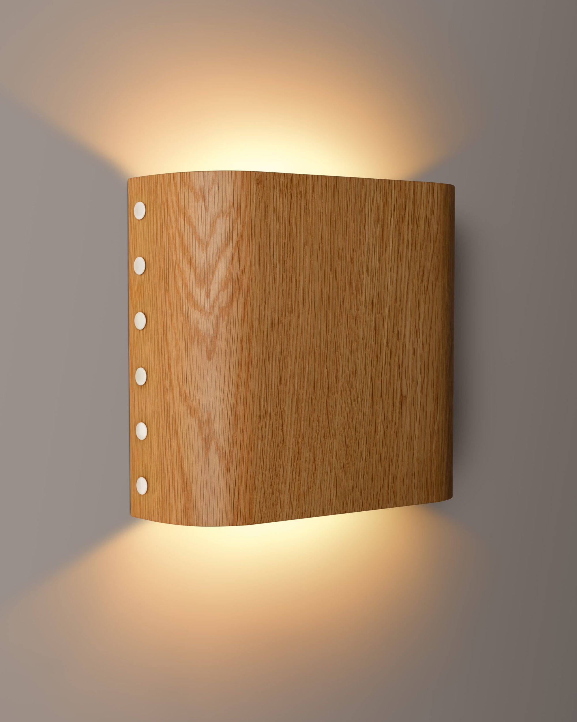 Stud Sconce – Curved 1