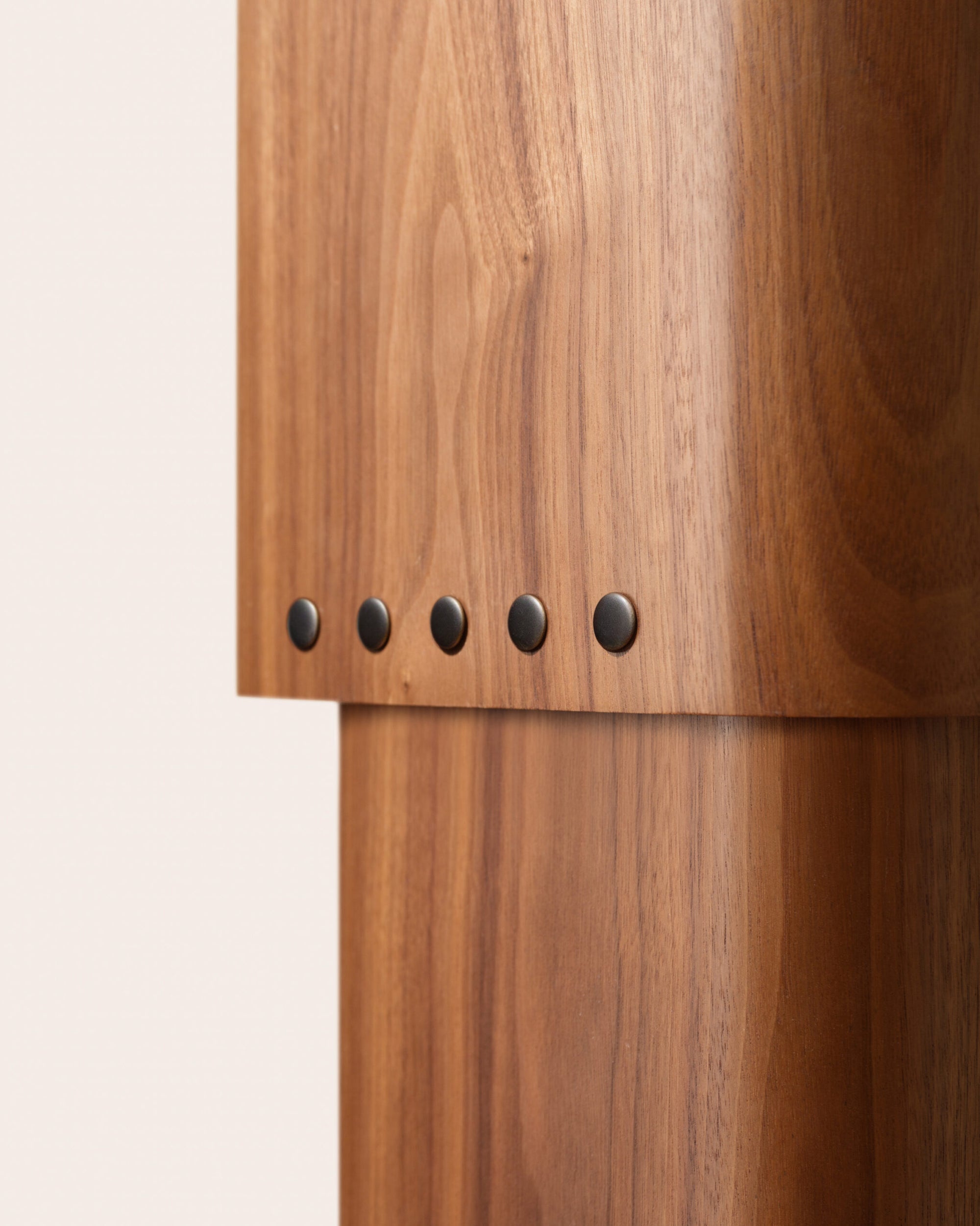 Stud Sconce – Curved 2