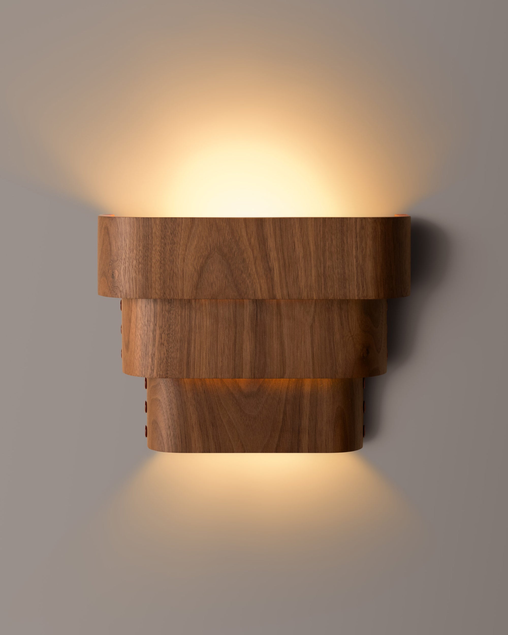 Stud Sconce – Curved 3