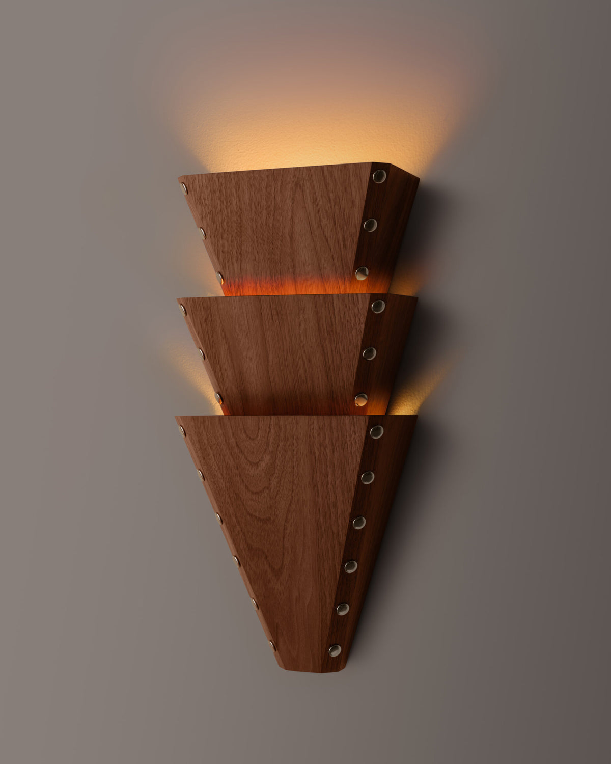 Stud Sconce – Pyramid 3