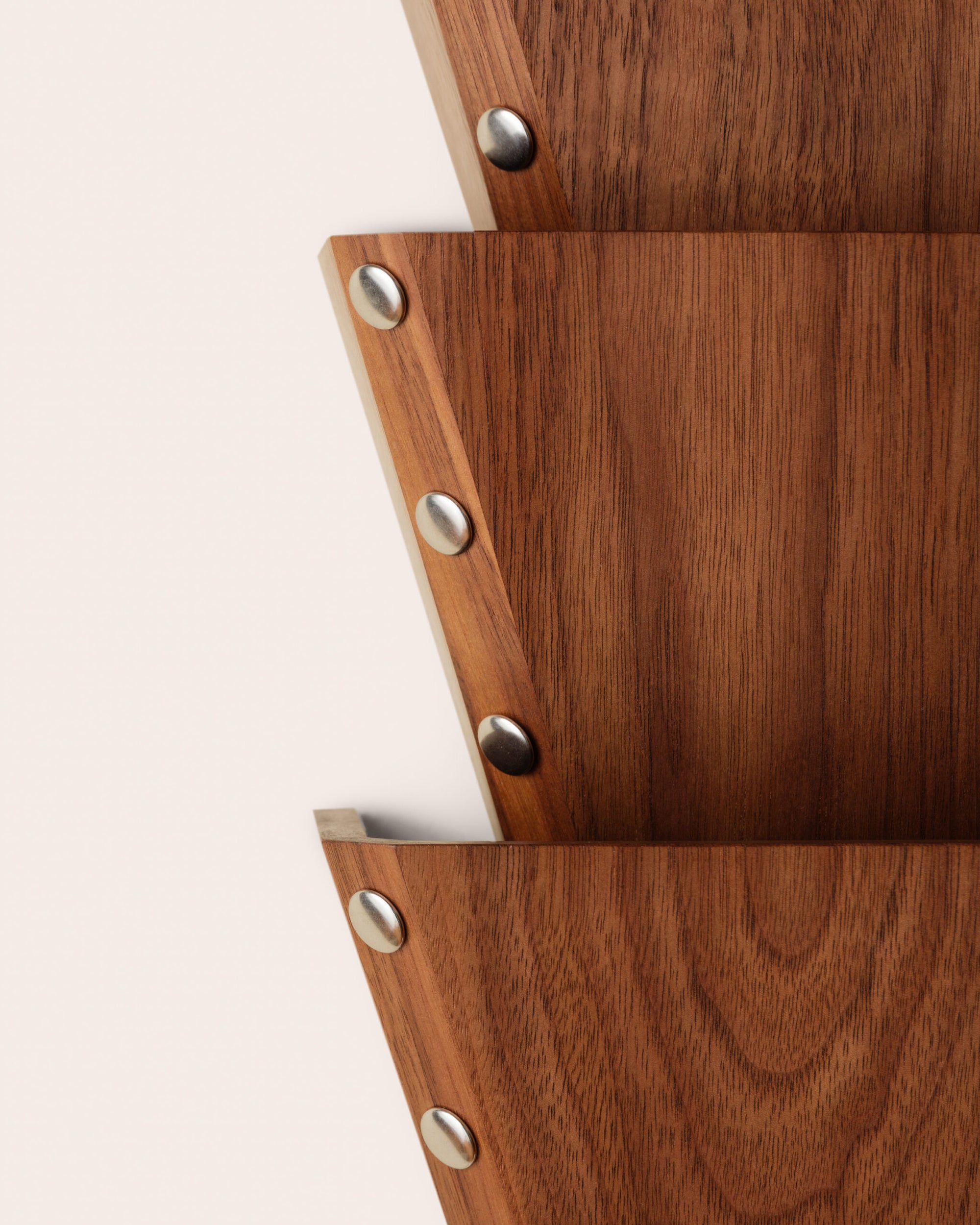 Stud Sconce – Pyramid 1 Large