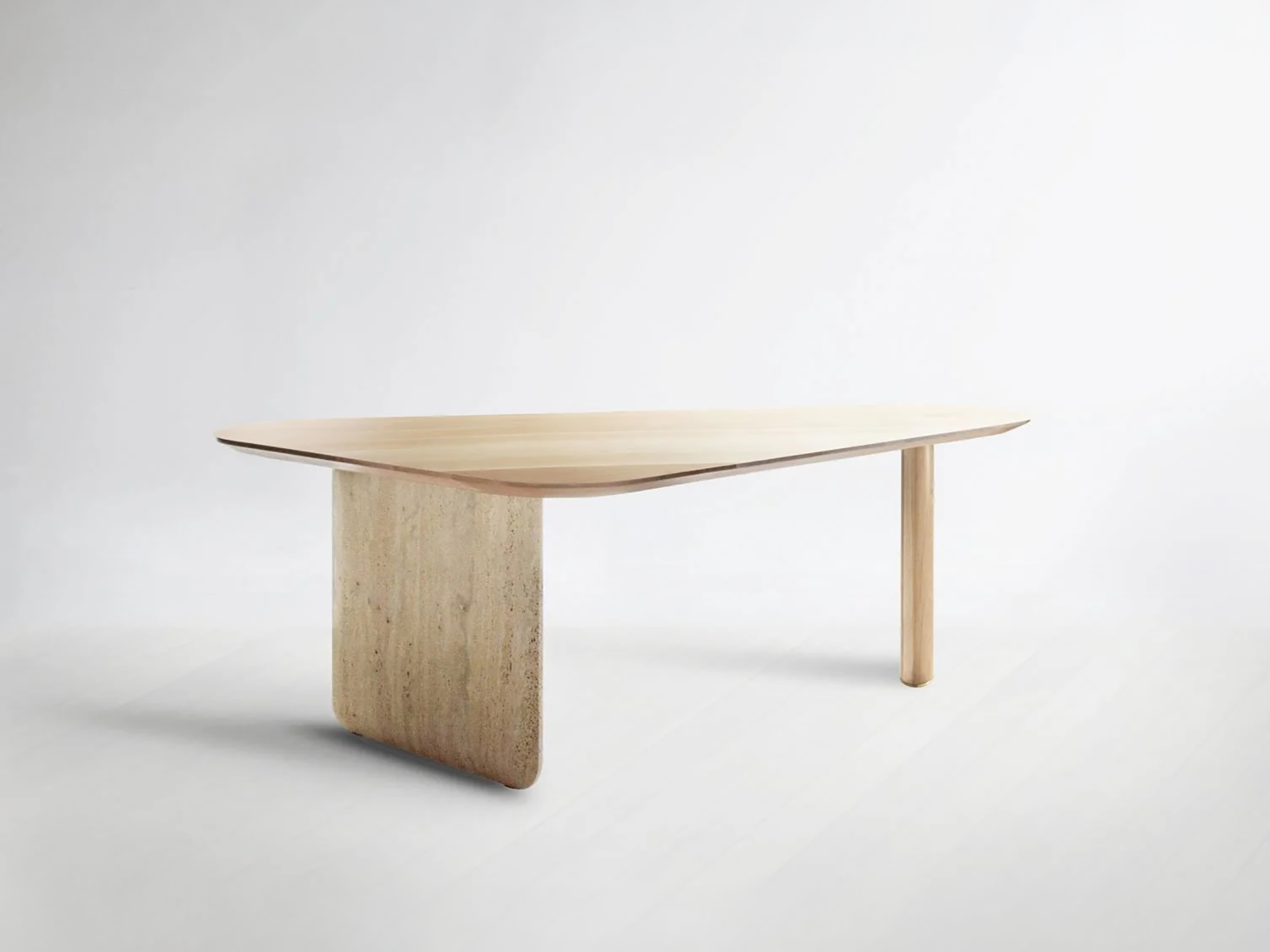 SUZI DESK