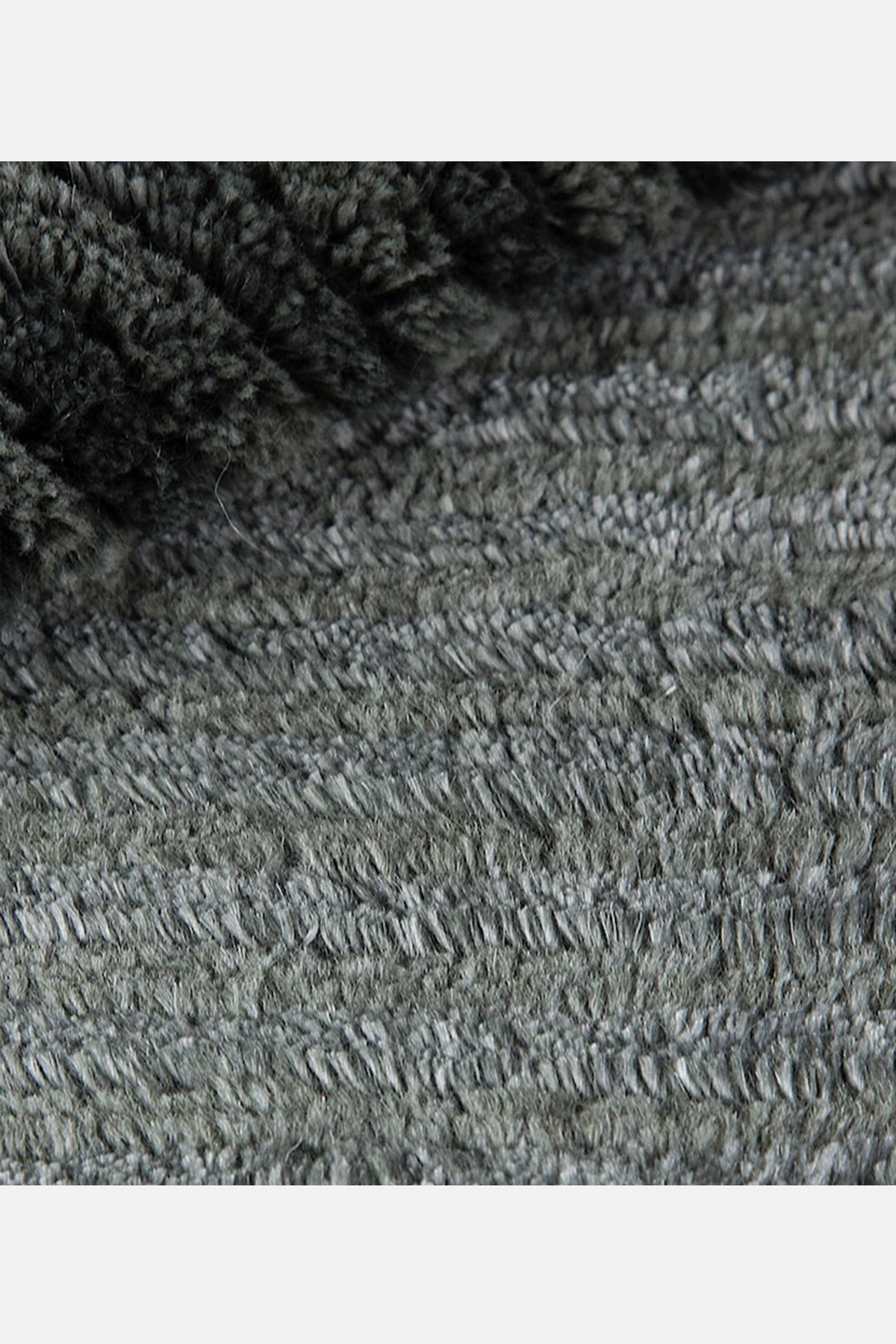Tulu I in Grey Green