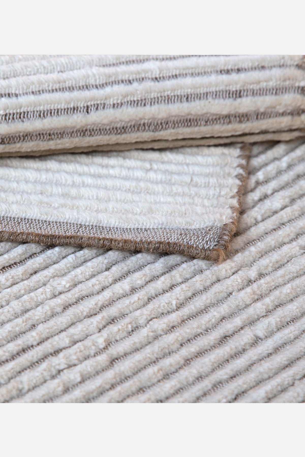 Tulu Deux in Natural White