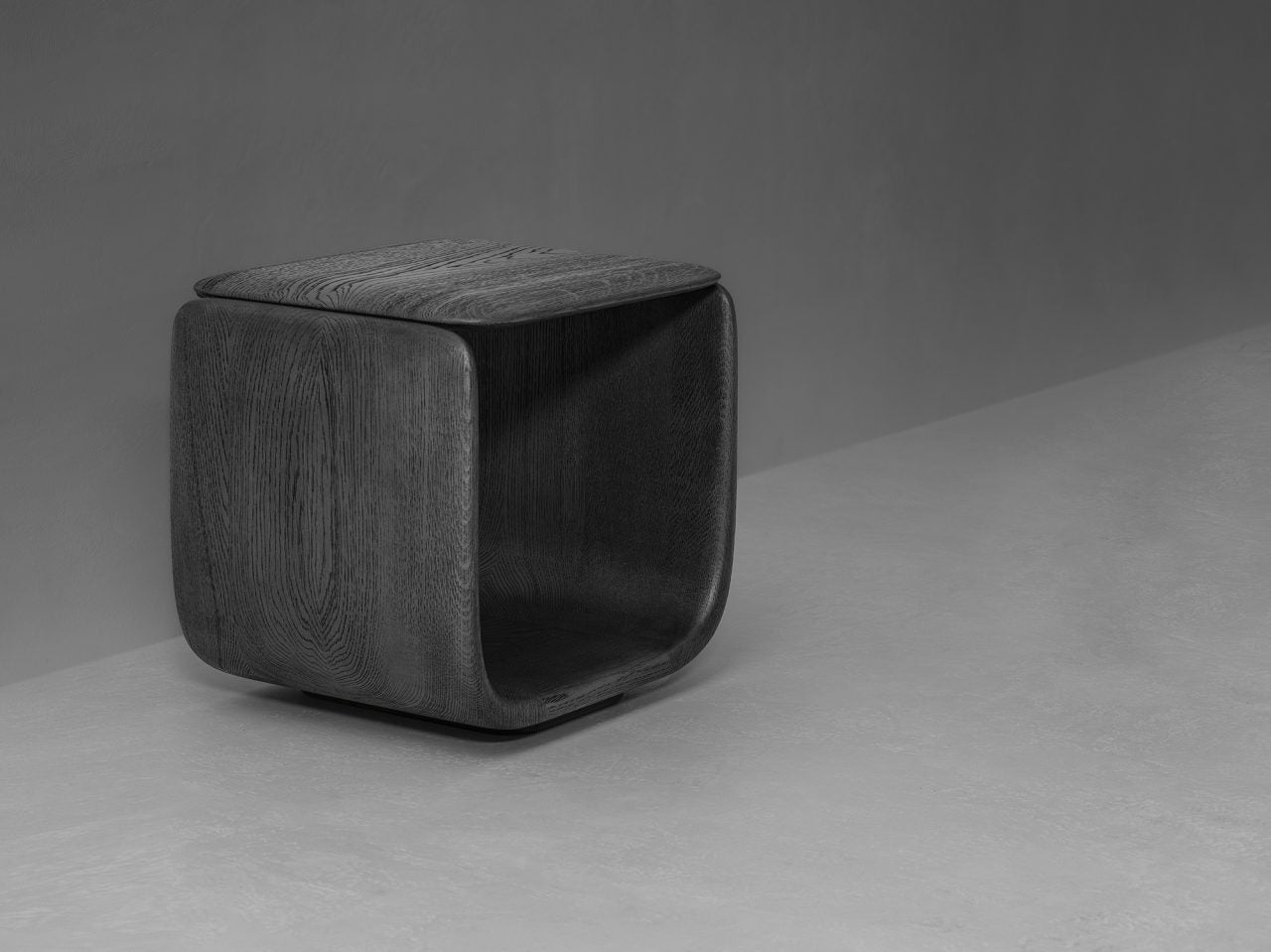 TENERE SIDE TABLE