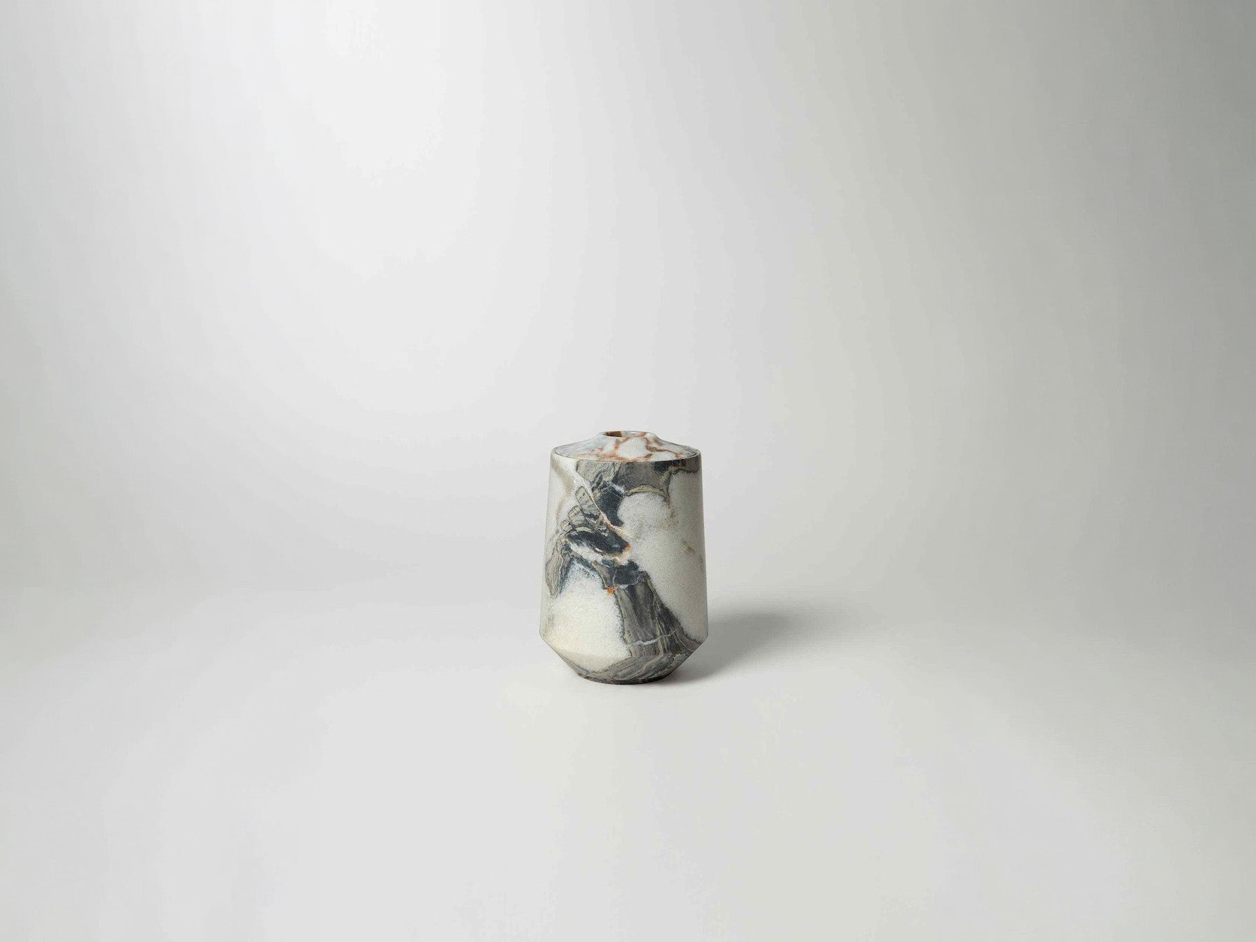 Urn 9
