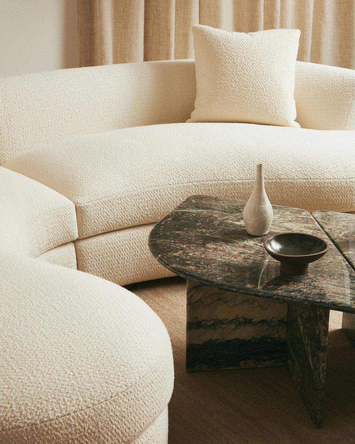 Sennen Sectional