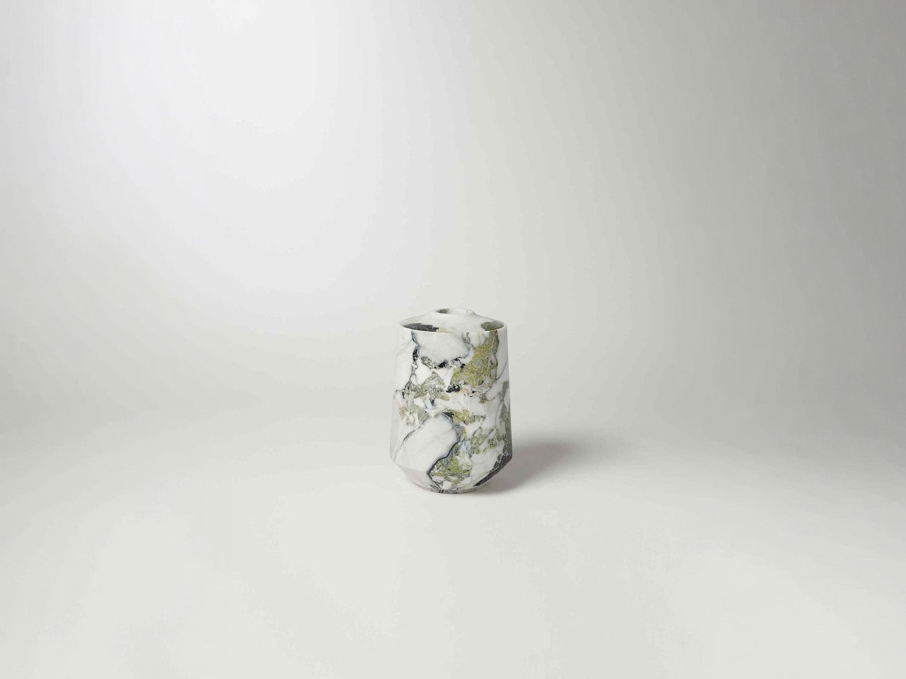 Urn 9