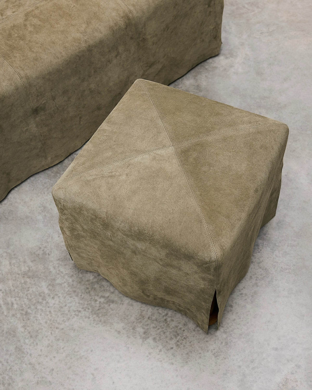 Mantle Stool