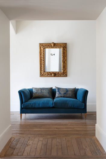 Classic Sofa – WARECO