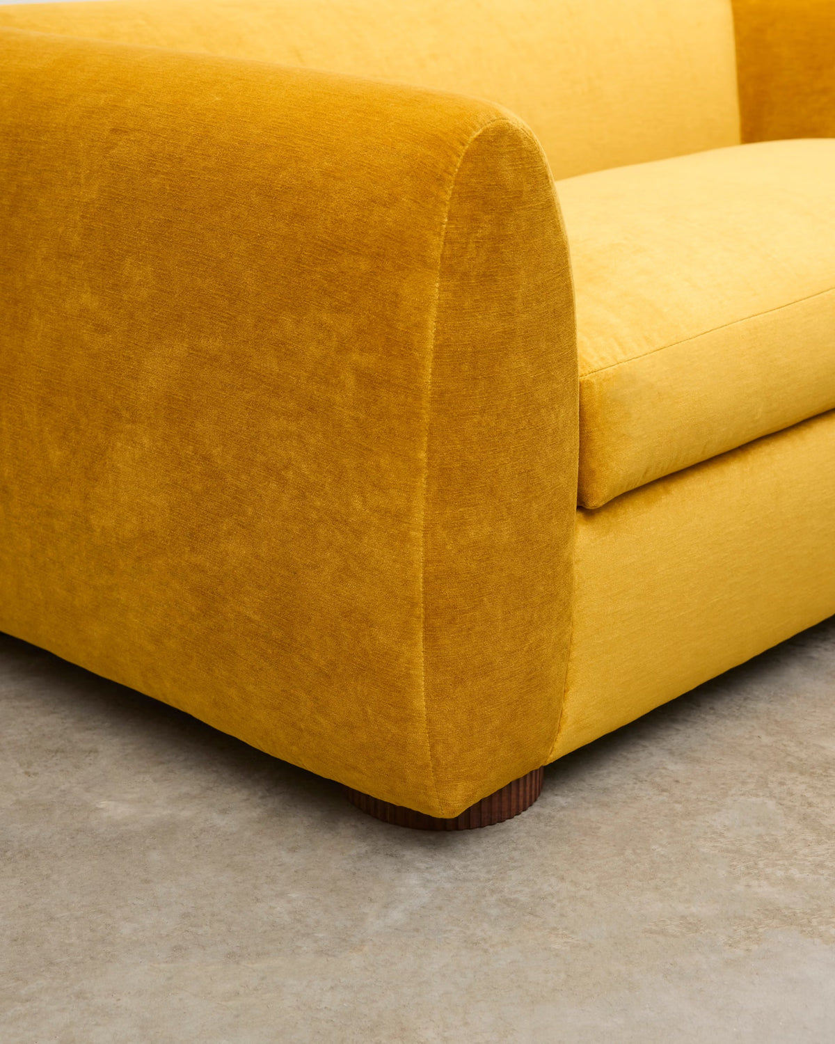 Sennen Sofa