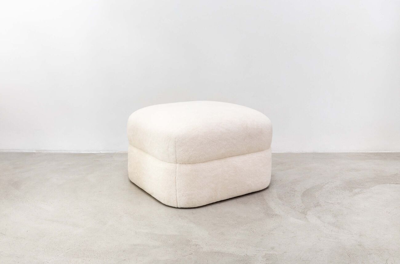 Laine Ottoman