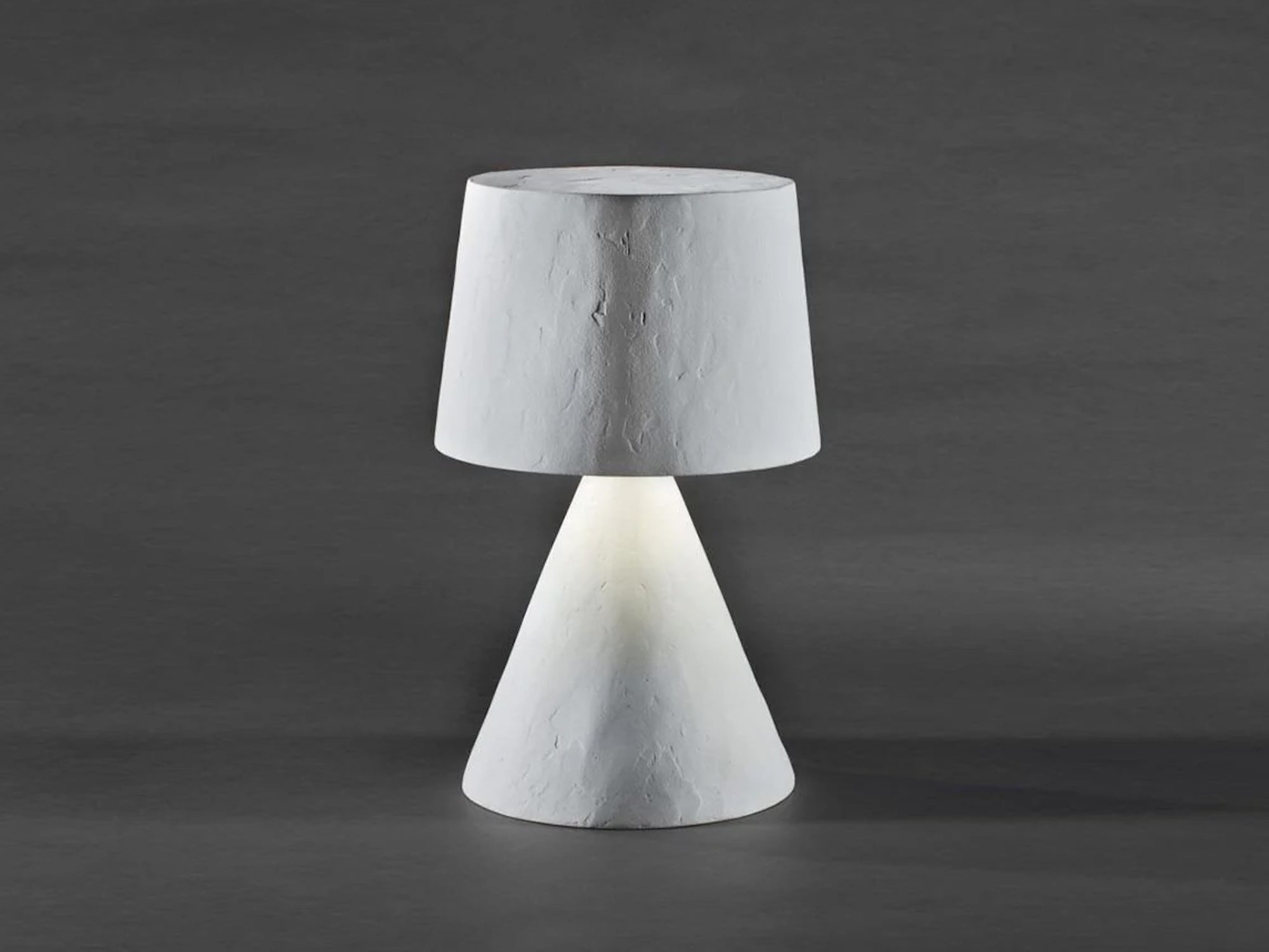PLASTER TABLE LAMP