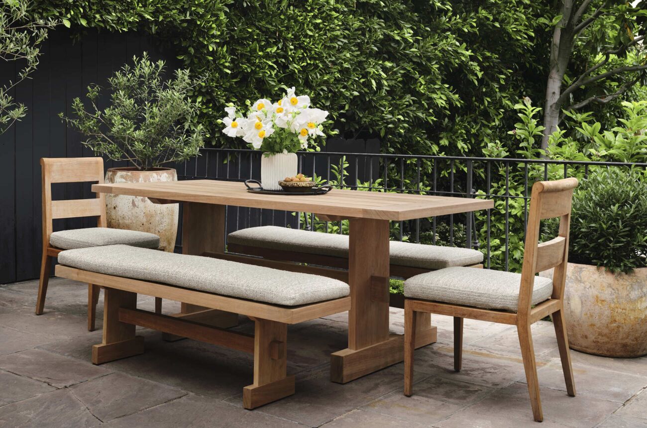 SUSSEX OUTDOOR DINING BENCH