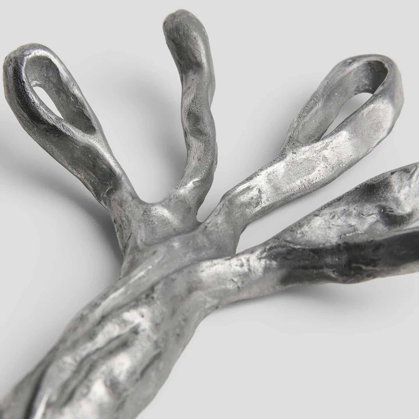 Sylva Willow Hook in Aluminium