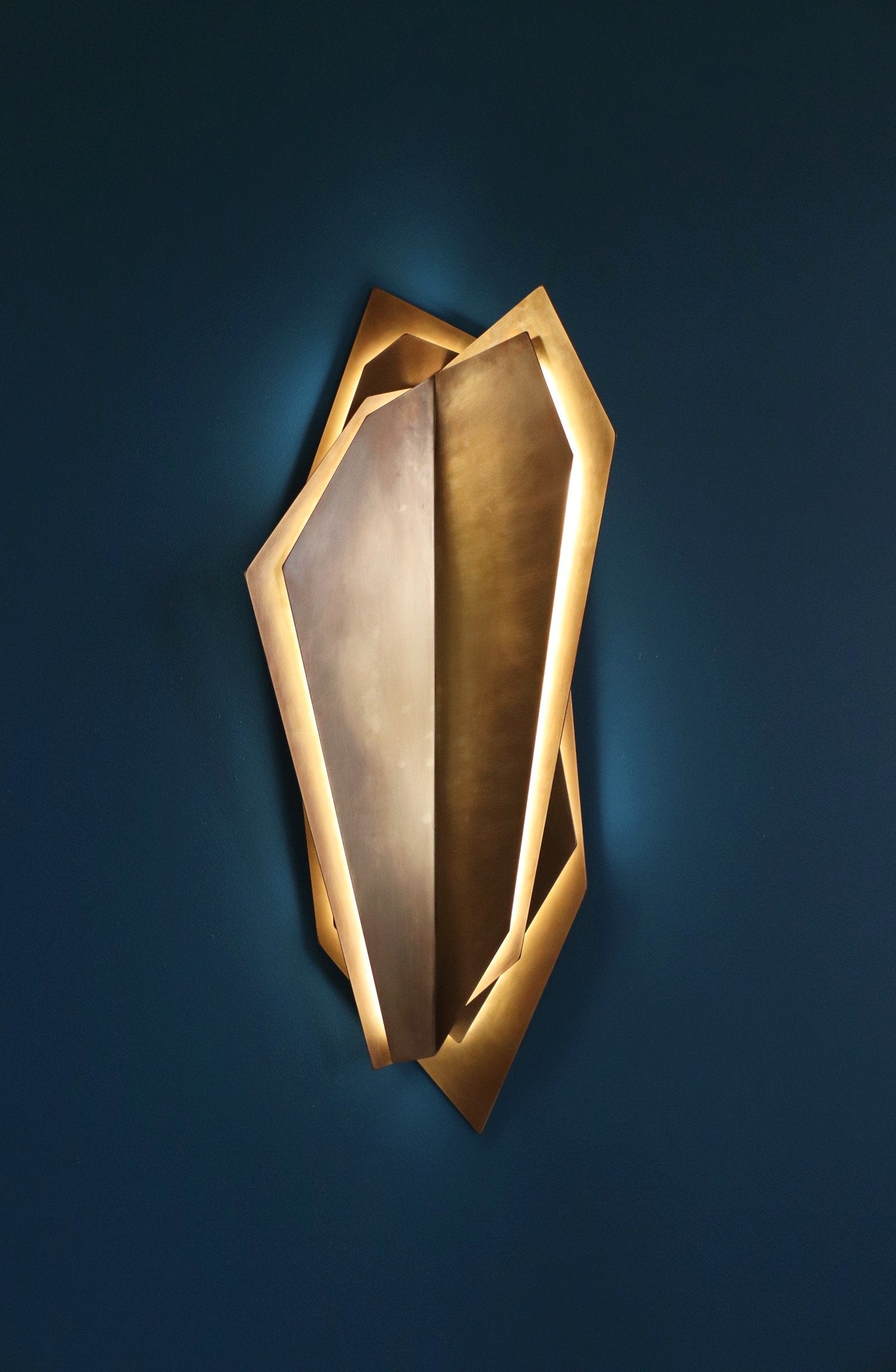 CONTINUUM WALL SCONCE