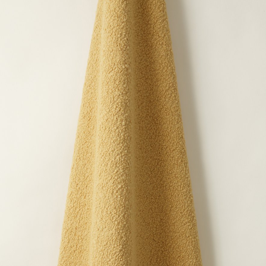 TEXTURED WOOL IN MAIZE